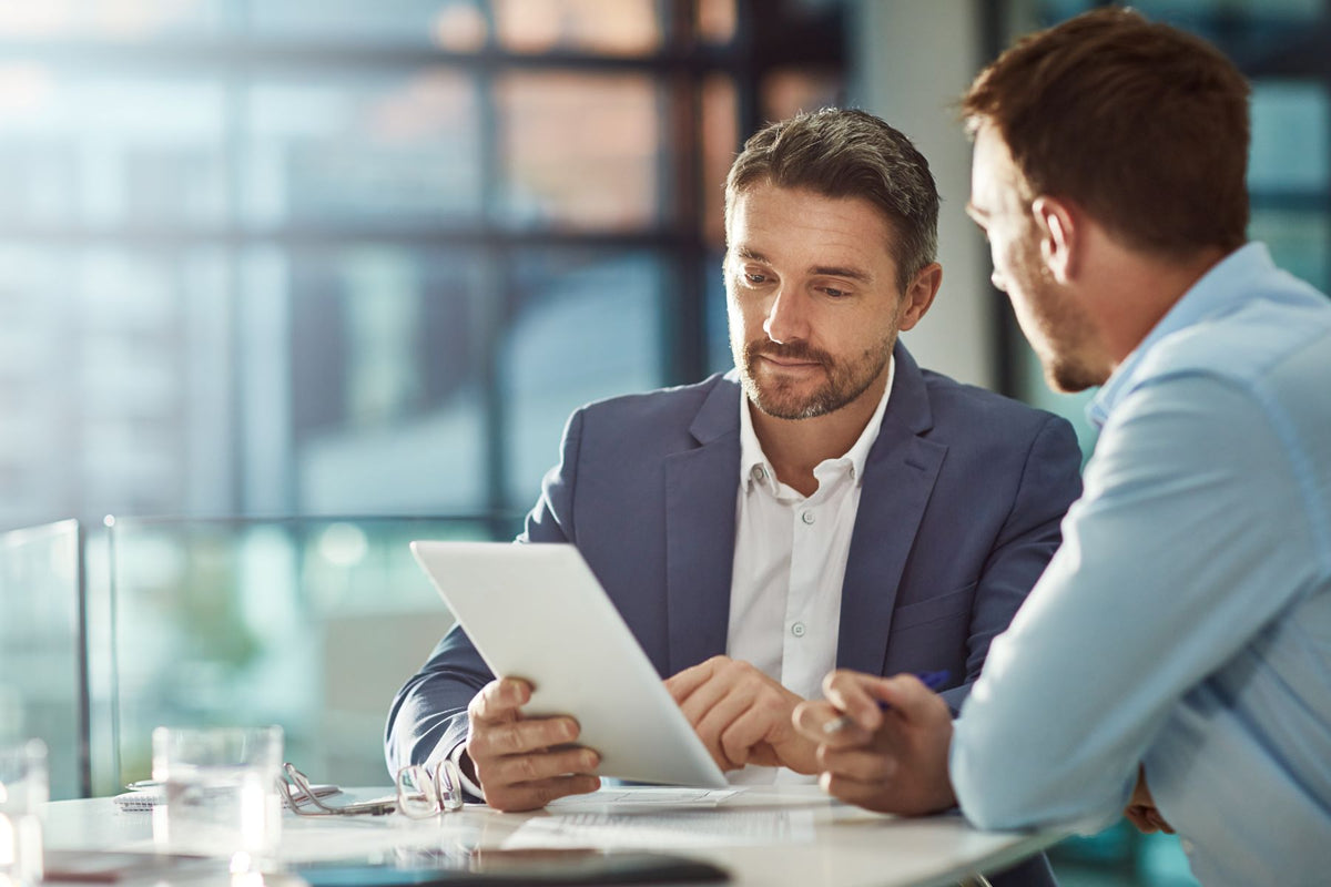 Push-to-Talk for Retail: Improving In-Store Communication – QUICKTEL