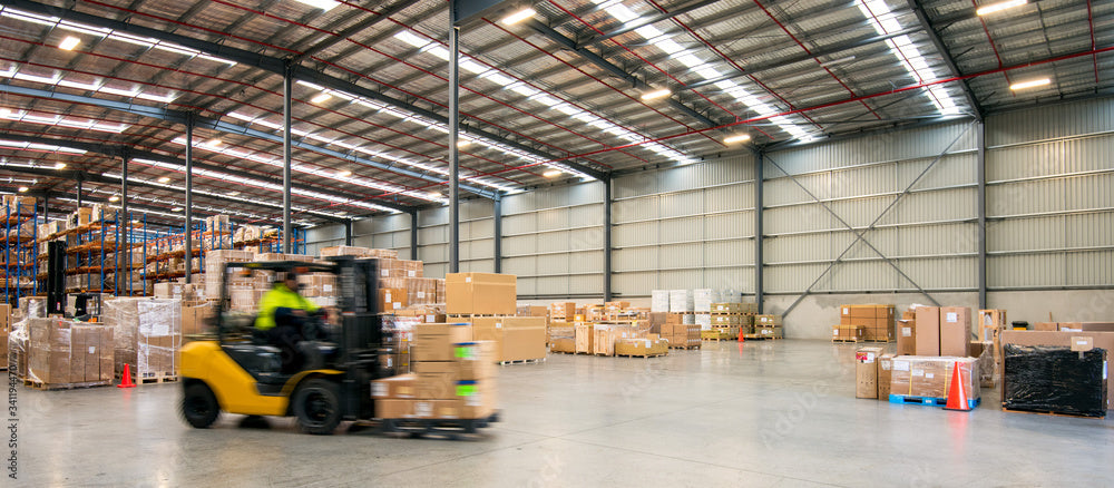 Managing Logistics Teams in Real-Time with QUICKTEL Push-to-Talk